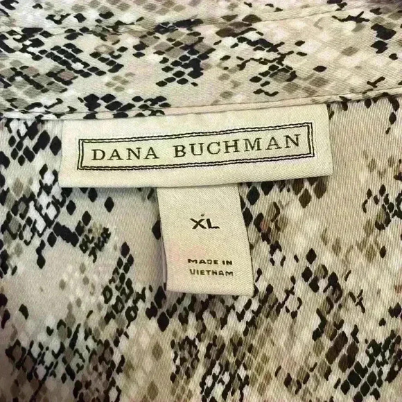 Dana Buchman Python print long sleeve button up shirt size XL. - Picture 2 of 5